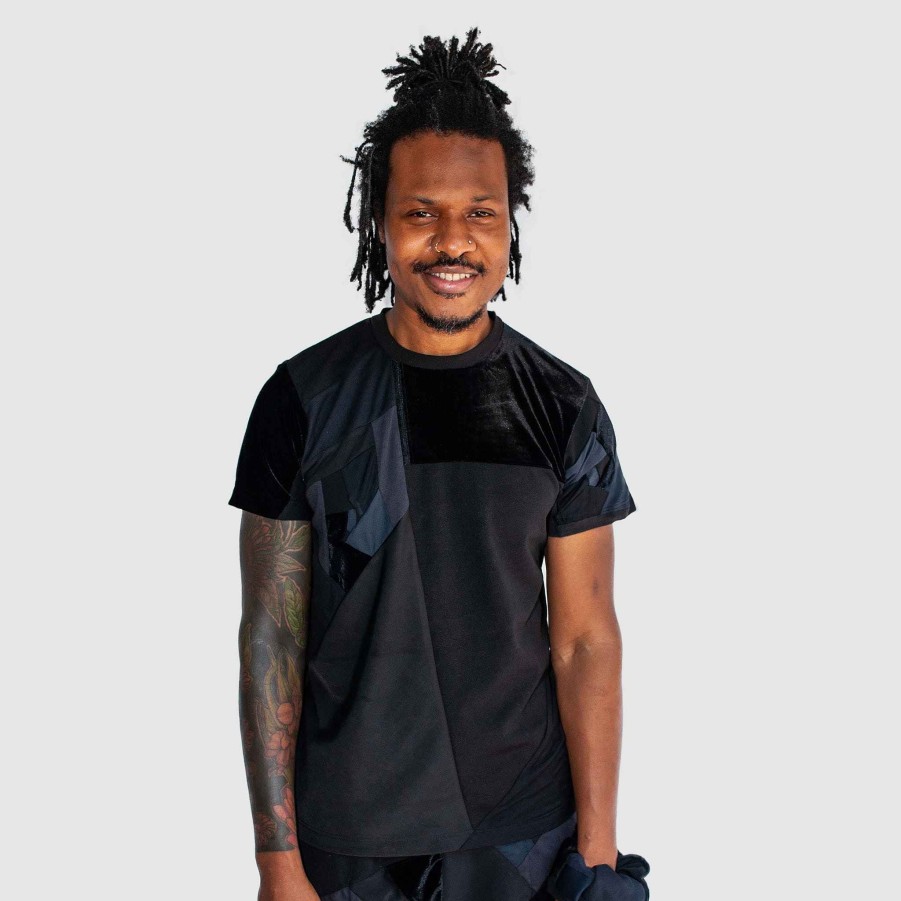 Tops Zero Waste Daniel Black 'All-Over Reroll' Short Sleeve Tee Shirt